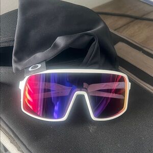 Oakley Sunglasses with White Frame and Vibrant Lenses